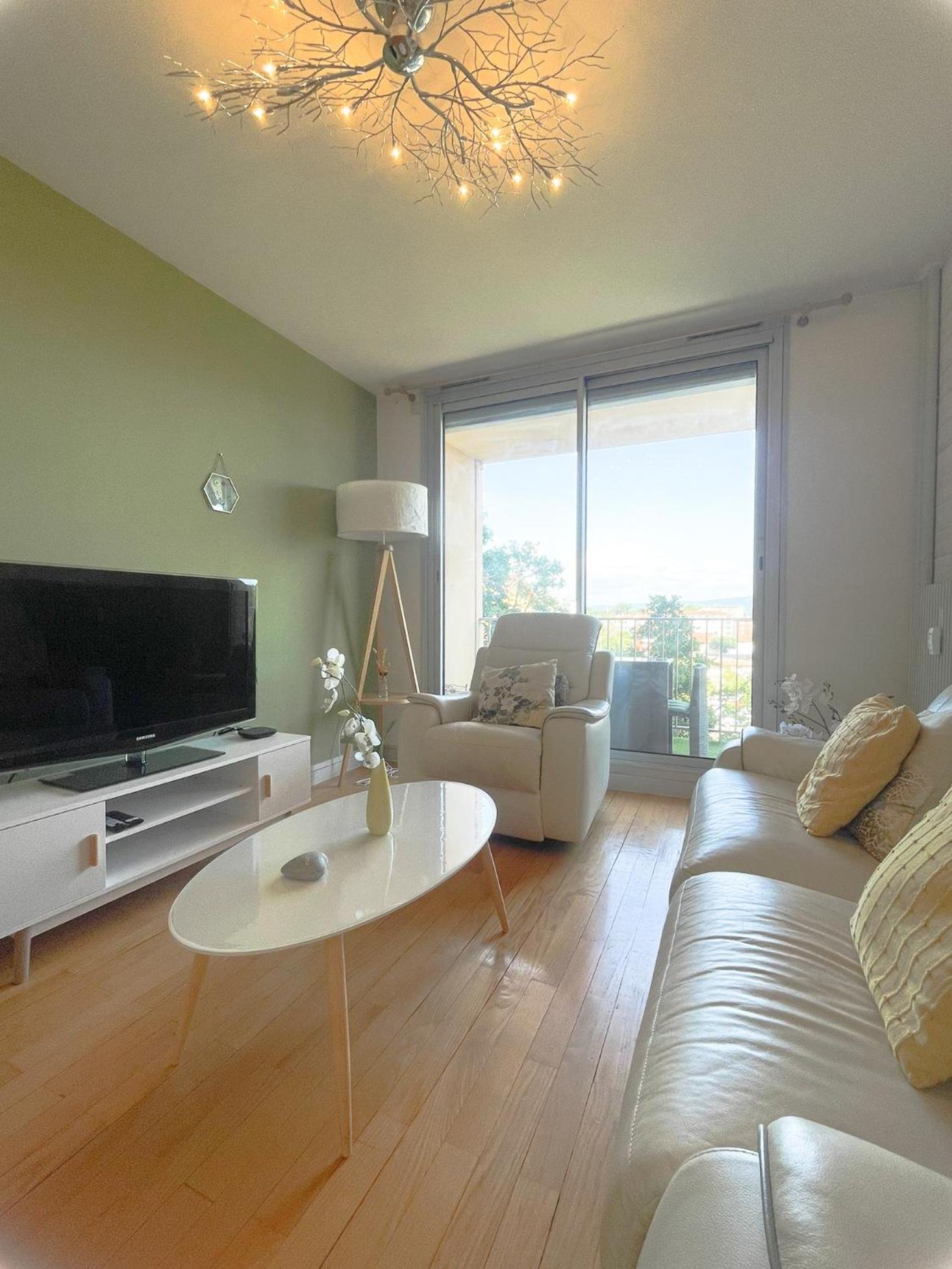 Appartement Spacieux Avec Balcon Bourg-en-Bresse Exteriér fotografie