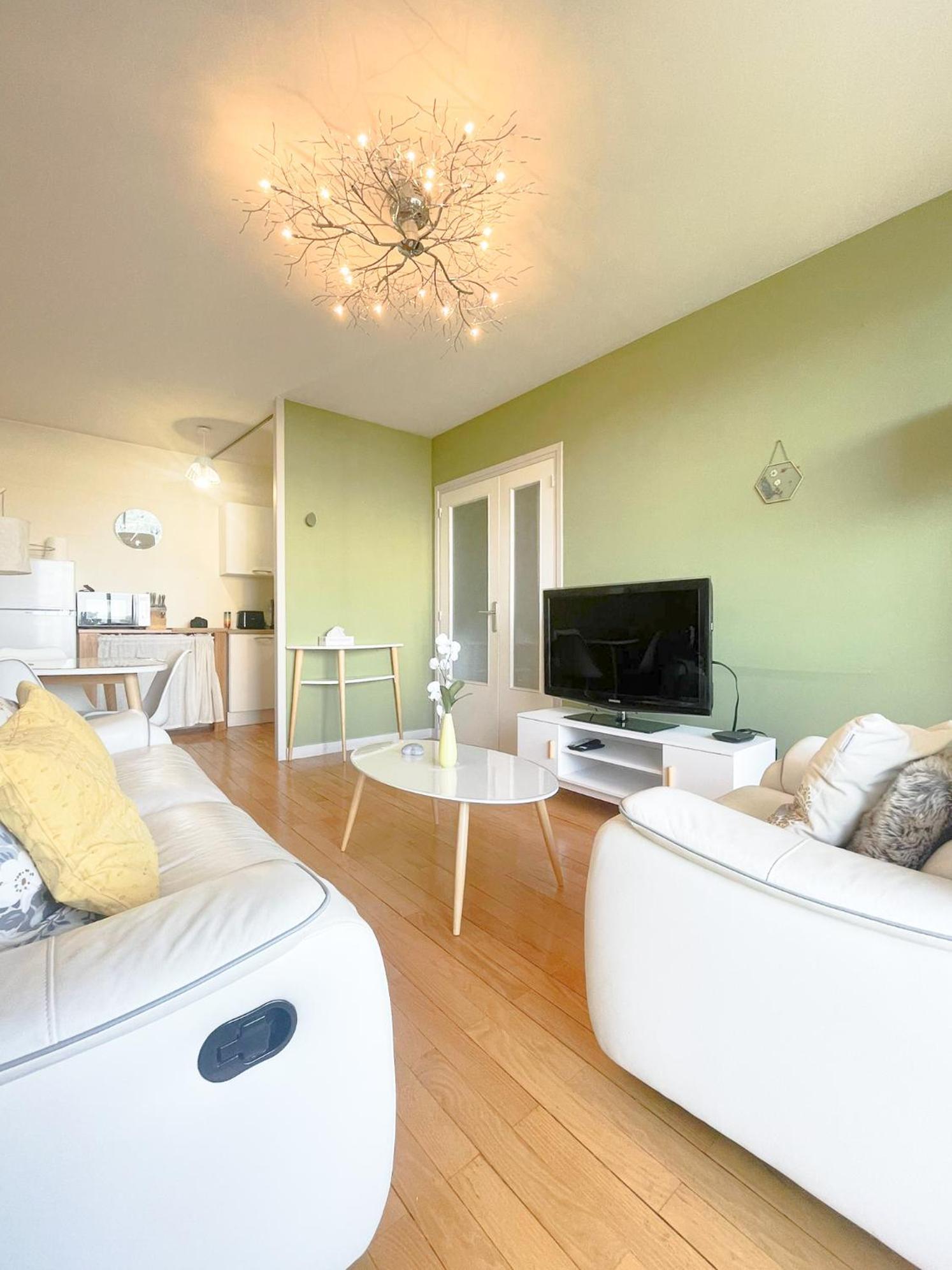 Appartement Spacieux Avec Balcon Bourg-en-Bresse Exteriér fotografie